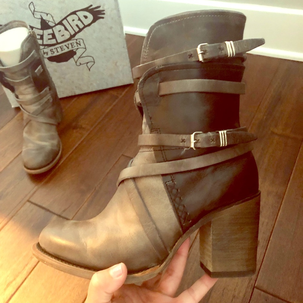 Motorcycle boots